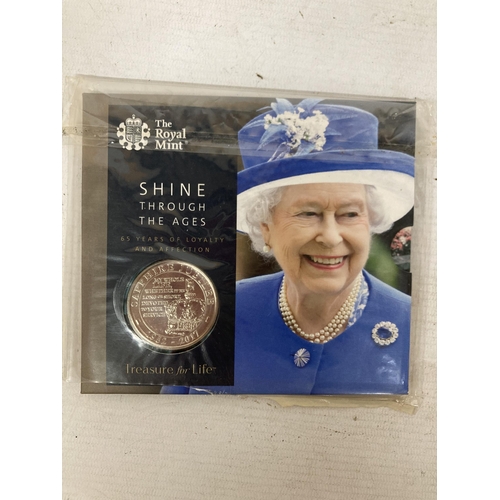 361 - A COLLECTION OF ROYAL MINT £5.00 COIN PACKS TO INCLUDE 1942 - 2019 QUEEN ELIZABETH II 