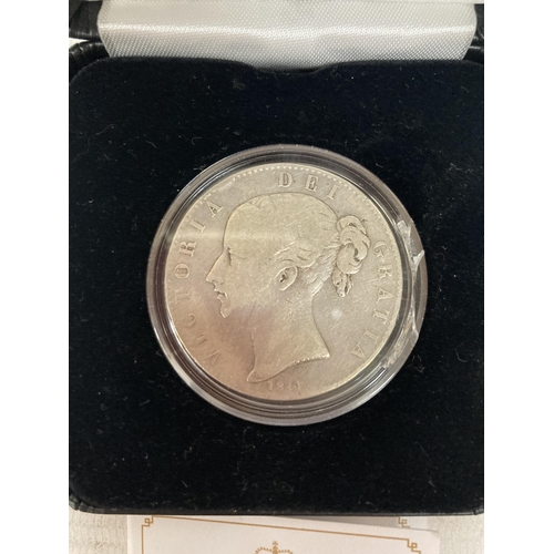 364 - A ROYAL MINT 1844 QUEEN VICTORIA YOUNG HEAD SILVER CROWN IN PRESENTATION BOX WITH COA