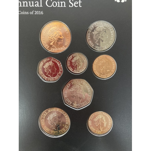 367 - A ROYAL MINT 2016 UNITED KINGDOM ANNUAL COIN SET TO INCLUDE 16 COINS