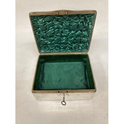 1 - A HALLMARKED BIRMINGHAM 1905 SILVER JEWELLERY BOX WITH KEY GROSS WEIGHT 600G WITH A GREEN SATIN LINI... 