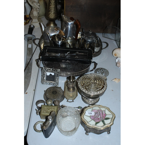 128 - A QUANTITY OF SILVERPLATE TO INCLUDE A PICTURE FRAMES, TEA POTS, TRAY, FLASK ETC