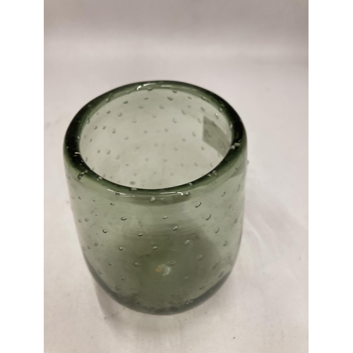 226 - A GREEN WHITEFRIARS BUBBLE VASE, HEIGHT 13CM