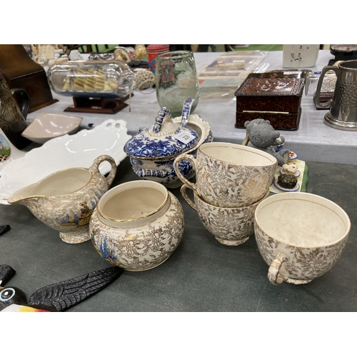 228 - A QUANTITY OF CERAMICS TO INCLUDE A SADLER TEAPOT, EMPIRE CUPS, SUGAR BOWL AND CREAM JUG, A 'ME TO Y... 