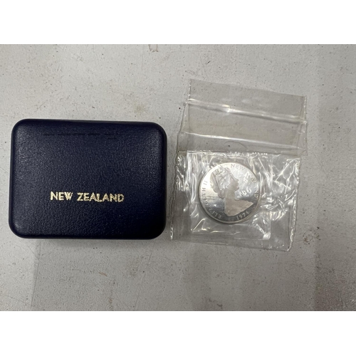 447 - A NEW ZEALAND 1976 $1 SILVER COIN, BOXED