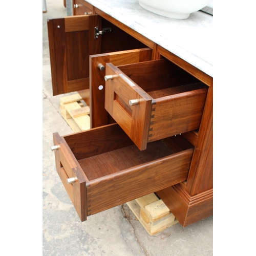 2814 - A BATHROOM VANITY UNIT BY CLIVE CHRISTIAN WITH MIRRORED BACK, ASHTON AND BENTLEY RAISED SINK, FOUR D... 