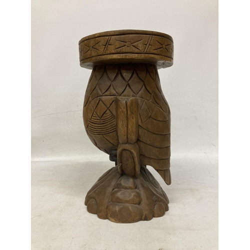 71 - A WOODEN PLANT/LAMP STAND APPROX 40 CM (H)