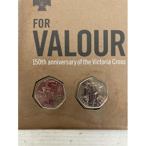 385 - A COLLECTION OF COMMEMORATIVE COINS TO INCLUDE FOR VALOUR 150TH ANNIVERSARY OF THE VICTORIA CROSS 50... 