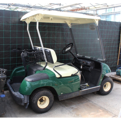 118 - ELECTRIC GOLF BUGGY AND CHARGER (NOT IN WORKING ORDER)  NO VAT