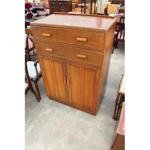 2862 - A MID 20TH CENTURY TALLBOY, 33