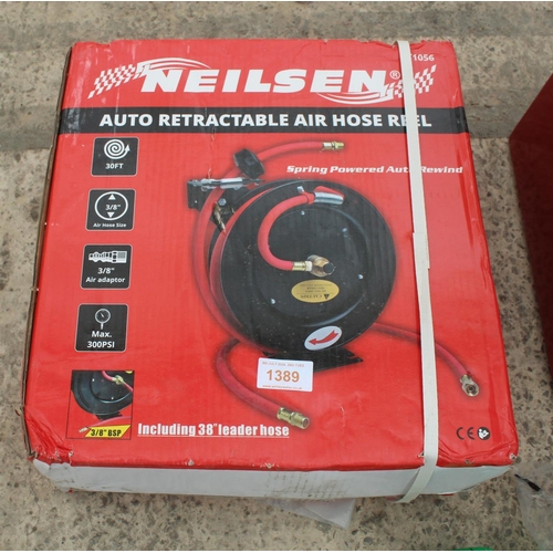 1389 - RETRACTABLE AIR HOSE  + VAT