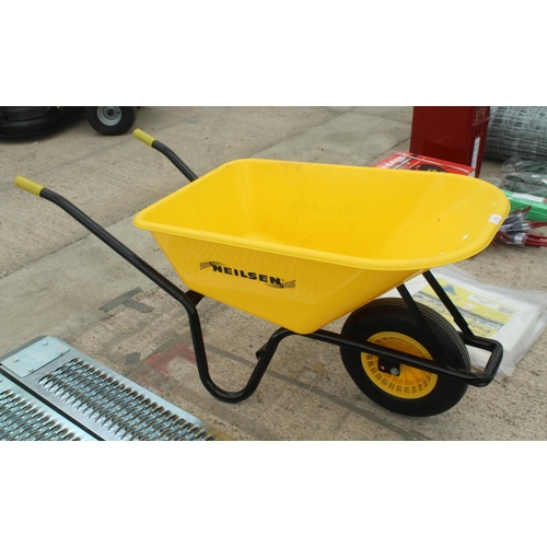 1394 - WHEELBARROW  + VAT