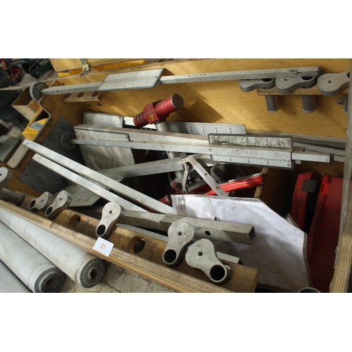 27 - TRUCK COACH LASER STEERING ALIGNER  NO VAT