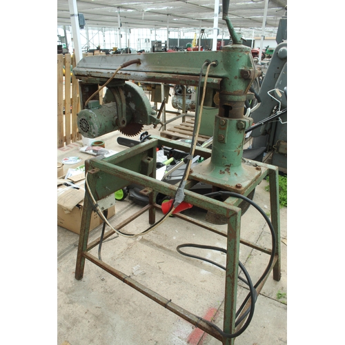 82 - SAW AND BENCH IN WORKING ORDER  + VAT