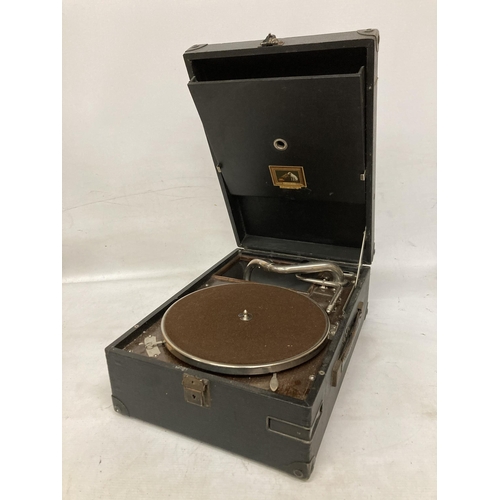 58 - A VINTAGE HMV PORTABLE GRAMOPHONE PLAYER TO INCLUDE A QUANTITY OF 78 RPM LINGUAPHONE RECORDS IN A CA... 