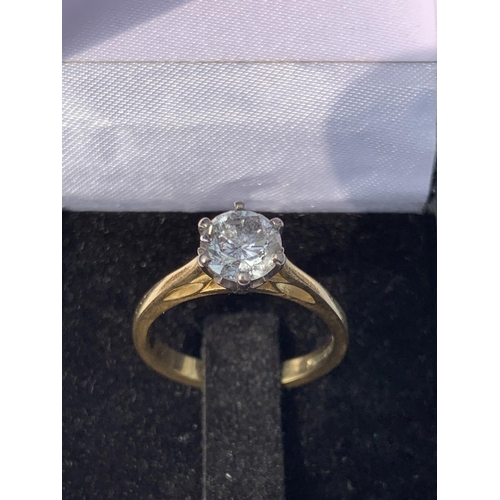 601 - A 1.27 CARAT BRILLIANT CUT DIAMOND SOLITAIRE RING ON A HALLMARKED BIRMINGHAM 18 CARAT GOLD SHANK, DI... 