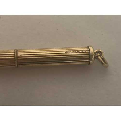 626 - A HALLMARKED 9CT GOLD PROPELLING TOOTHPICK, WEIGHT 5.8 GRAMS