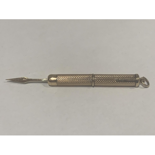 627 - A HALLMARKED 9CT GOLD PROPELLING TOOTHPICK, WEIGHT 5.5 GRAMS