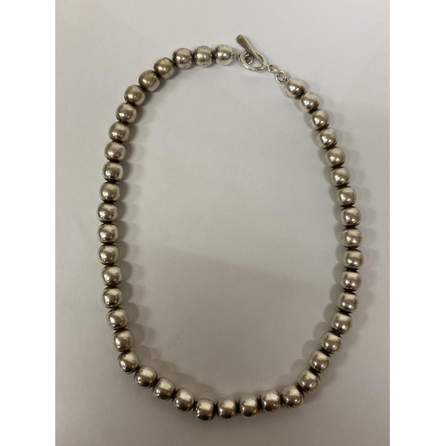 664 - A HEAVY MARKED SILVER BALL NECKLACE, WEIGHT 80G