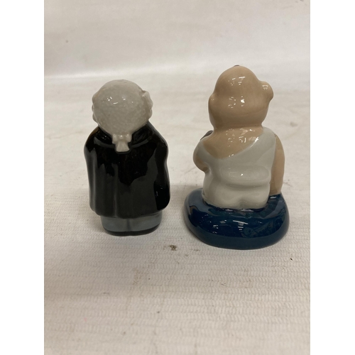 898A - TWO FIGURES TO INCLUDE A WADE BARRISTER AND A WADE MEMBERSHIP PIECE OF A BOY HOLDING A BEAR