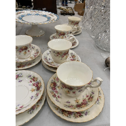 178 - A QUEEN ANNE PART TEA SET TO INCLUDE CUPS, PLATES AND SAUCERS TOGETHER WITH A CROWN STAFFORDSHIRE CA... 