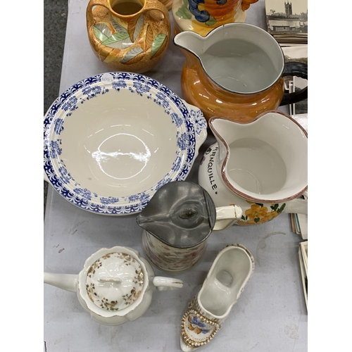 196 - A COLLECTION OF VINTAGE CERAMICS TO INCLUDE ART DECO JUGS, A BLUE AND WHITE BOWL, ETC