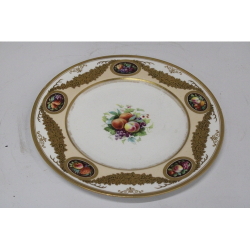 264 - A HANDPAINTED CHINA CABINET PLATE