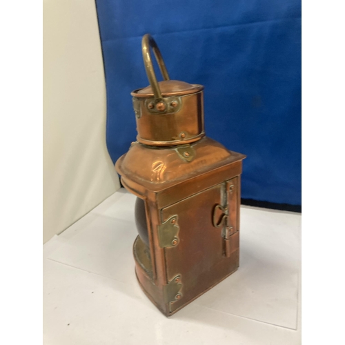 49 - A VINTAGE MARITIME PORT SHIP COPPER LANTERN LIGHT