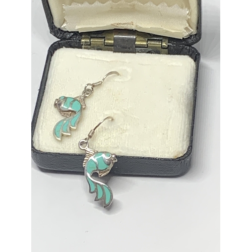 565 - A PAIR OF MARKED SILVER AND ENAMEL TURQUOISE EARRINGS IN A PRESENTATION BOX