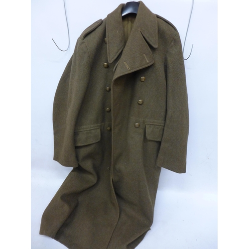 272A - A ROYAL ARTILLERY GREATCOAT DATED 1952, SIZE 8