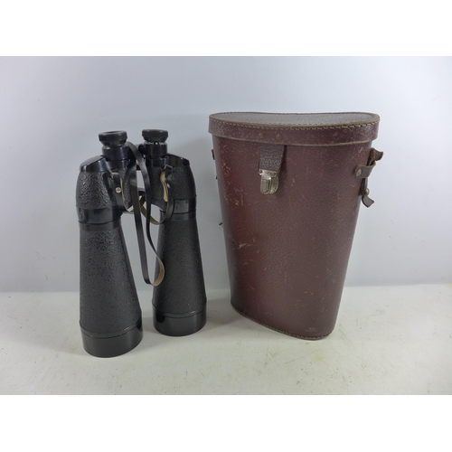 439 - A SUBSTANTIAL PAIR OF L AND G CROSS CHANNEL 40 X 70 INT CASED BINOCULARS