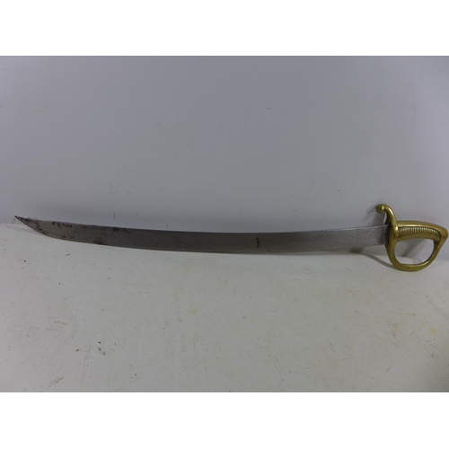 447 - A FRENCH BRIQUET CUTLESS, 60CM BLADE, SOLID BRASS GRIP, LENGTH 74CM