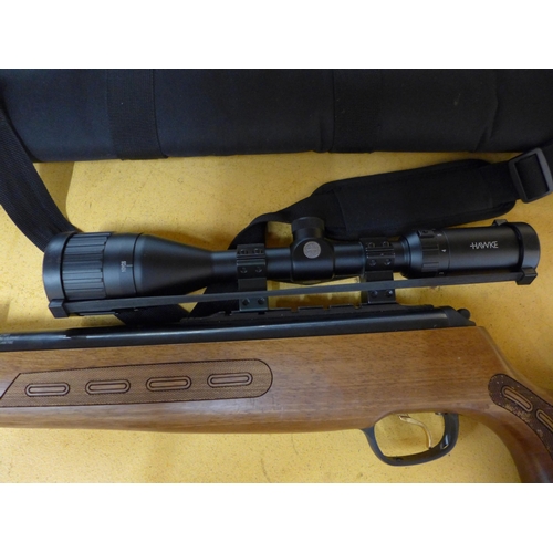 462 - A GOOD QUALITY HATSAN DOMINATOR 200W QUATRRO TRIGGER .22 CALIBRE AIR RIFLE, 46CM BARREL, FITTED WITH... 