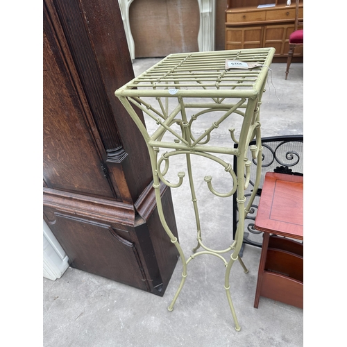 3025 - A METALWARE JARDINIER STAND, WROUGHT IRON FIRESCREEN AND A MAGAZINE RACK/TABLE