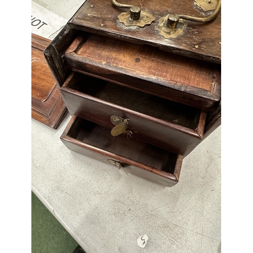 30 - A WOODEN BOX WITH TWO DRAWERS AND MIRROR