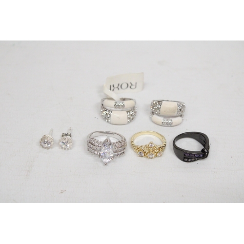 614 - FIVE VARIOUS RINGS AND A PAIR OF EARRINGS