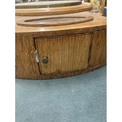 70 - A VICTORIAN STYLE OAK CASED WALL CLOCK WITH PENDULUM