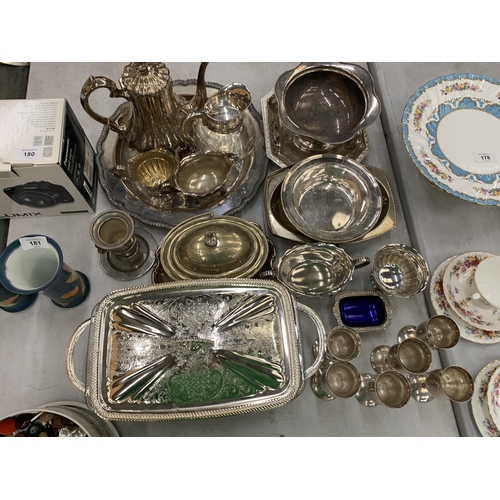 179 - A MIXED LOT OF SILVERPLATE TO INCLUDE TRAYS, GOBLETS, BOWLS ETC