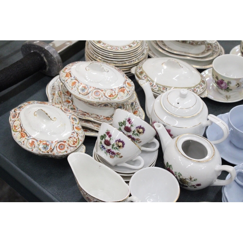 249 - A LARGE QUANTITY OF SMALL VINTAGE TEAWARE TO INCLUDE SMALL LIDDED TUREENS, CREAM JUGS, CUPS, SAUCERS... 