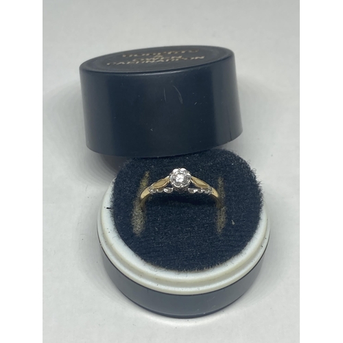 539 - AN 18 CARAT GOLD RING WITH SOLITAIRE DIAMOND SIZE K/L GROSS WEIGHT2.54 GRAMS IN A PRESENTATION BOX