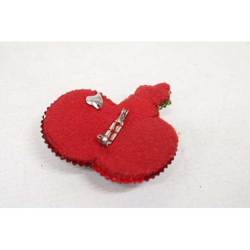 598A - A KLESHNA BEADED POPPY BROOCH IN ORIGINAL PRESENTATION BOX