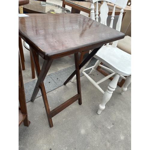 2909 - A PAINTED VICTORIAN KITCHEN CHAIR AND A SMALL FOLDING TABLE