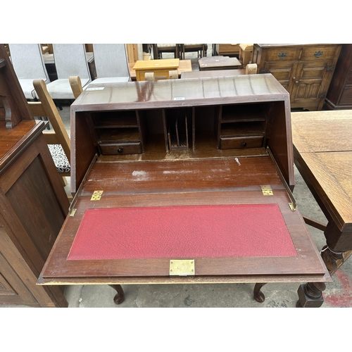 2936 - A MID 20TH CENTURY MAHOGANY BUREAU, 30