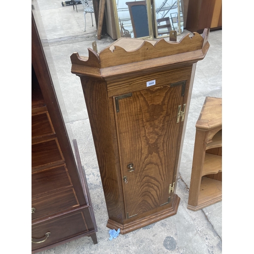 3009 - A PINE CORNER SHELF AND CORNER CUPBOARD WITH H.BRASS HINGES