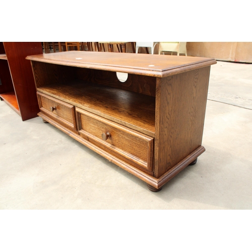 3042 - A MAHOGANY THREE TIER OPEN BOOKCASE, 30