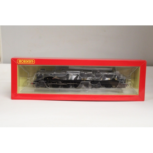 312 - A HORNBY OO GAUGE 'ROYAL ARMY SERVICE CORPS', LMS 4-6-0 ROYAL SCOT CLASS - R3557, AS NEW IN BOX