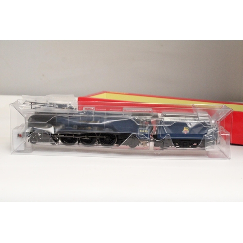 313 - A HORNBY OO GAUGE 'DUCHESS OF GLOUCESTER', BR PRINCESS CORONATION CLASS - R3682, AS NEW IN BOX