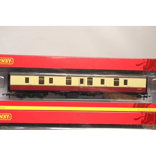 314 - THREE HORNBY OO GAUGE CARRIAGES TO INCLUDE BR MK1 PARCELS BRAKE COACH, BR MK1 1ST OPEN CLASS COACH A... 