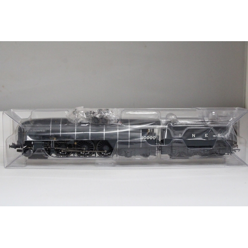 317 - A HORNBY OO GAUGE LNER CLASS W1, 'HUSH HUSH' 4-6-4 'BRITISH ENTERPRISE' - R3841, AS NEW IN BOX