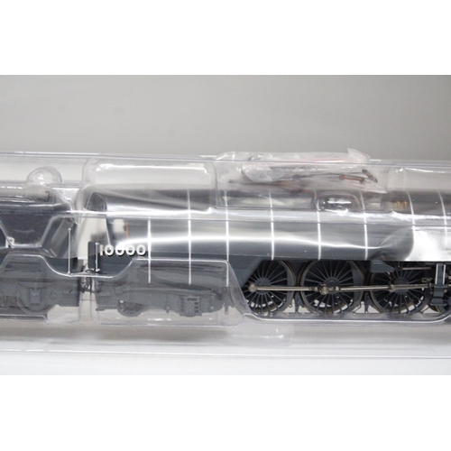 317 - A HORNBY OO GAUGE LNER CLASS W1, 'HUSH HUSH' 4-6-4 'BRITISH ENTERPRISE' - R3841, AS NEW IN BOX