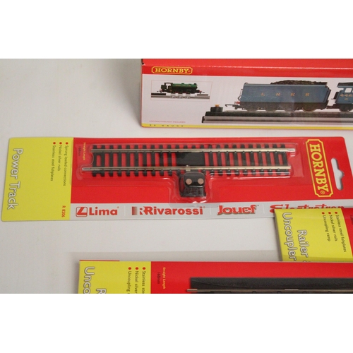 322 - A HORNBY OO GAUGE ROLLING ROAD SET NO. R8211, TWO HORNBY RAILER AND UNCOUPLER TRACKS, NO. R620 PLUS ... 